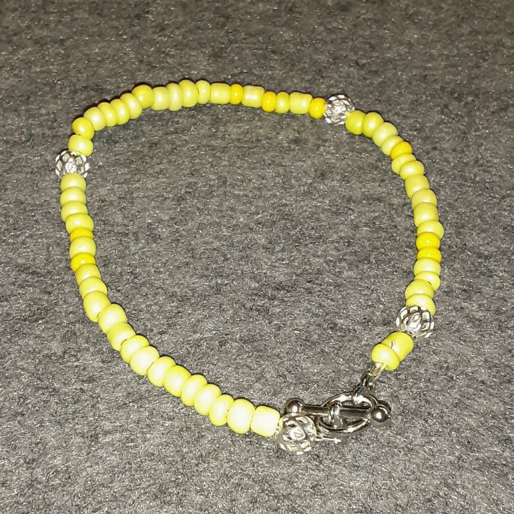 Cheerful bracelet